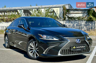 Седан Lexus ES 2019 в Києві