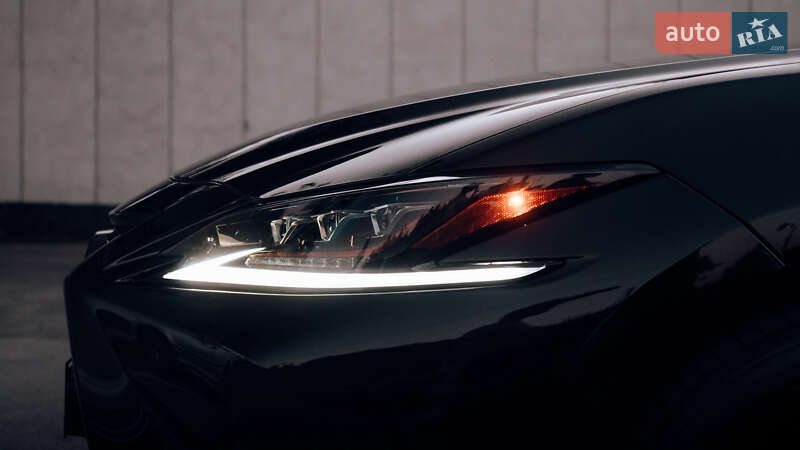 Седан Lexus ES 2019 в Києві