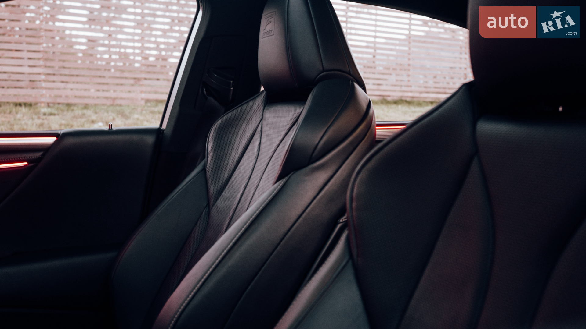 2019 Lexus ES - мініатюра 46
