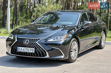 Седан Lexus ES 2022 в Киеве