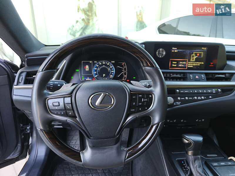 Седан Lexus ES 2021 в Днепре