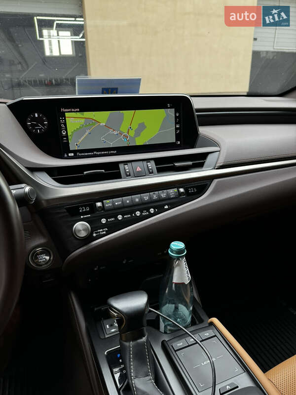 Седан Lexus ES 2021 в Львове фото 11 Седан Lexus ES 2021 в Львове