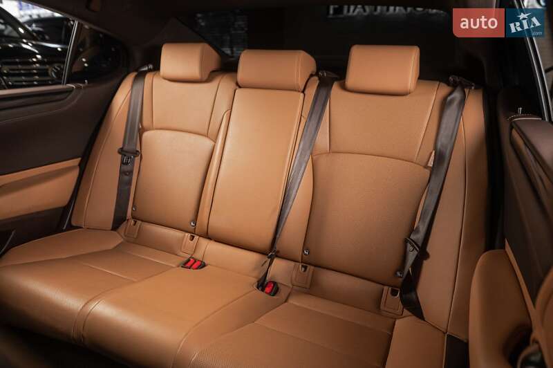 Седан Lexus ES 2019 в Одессе