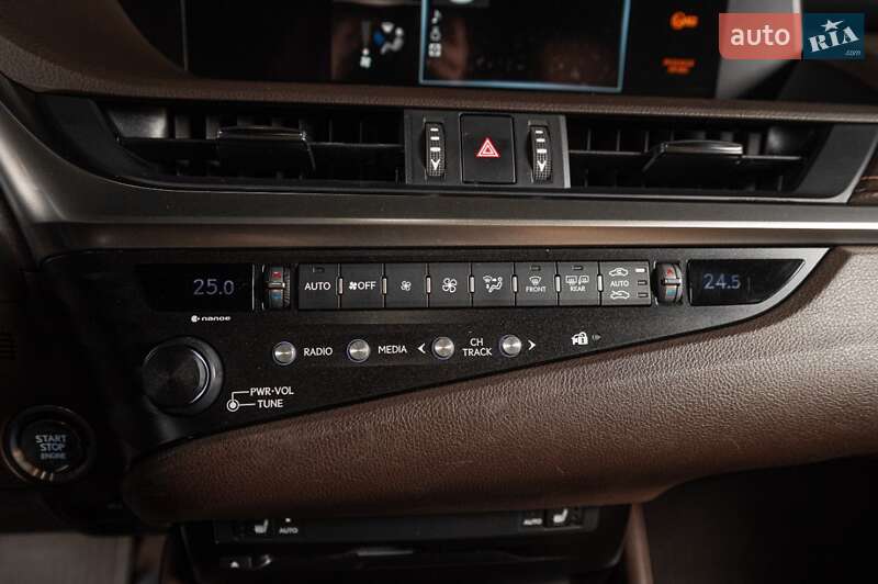 Седан Lexus ES 2019 в Одессе