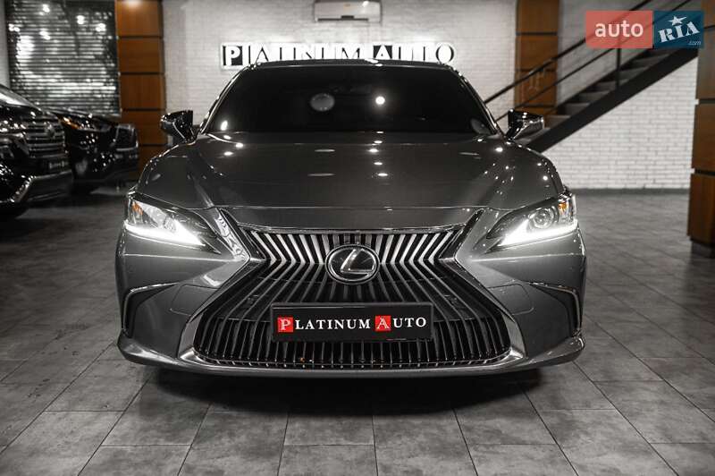 Седан Lexus ES 2019 в Одессе