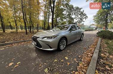 Седан Lexus ES 2022 в Днепре