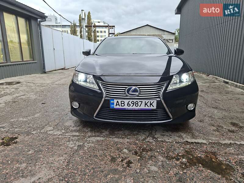 Седан Lexus ES 2012 в Киеве