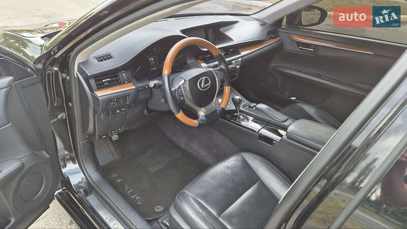 Седан Lexus ES 2014 в Харькове фото 10 Седан Lexus ES 2014 в Харькове
