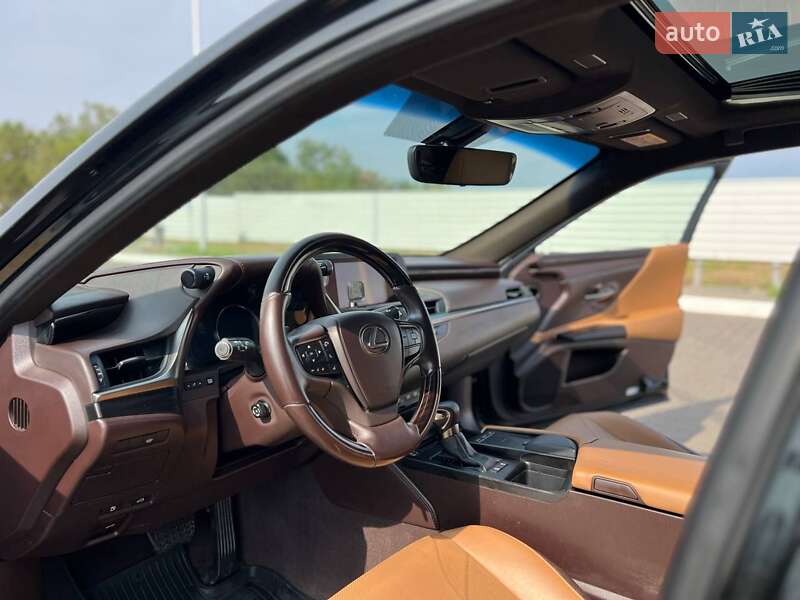 Седан Lexus ES 2018 в Миколаєві фото 3 Седан Lexus ES 2018 в Миколаєві