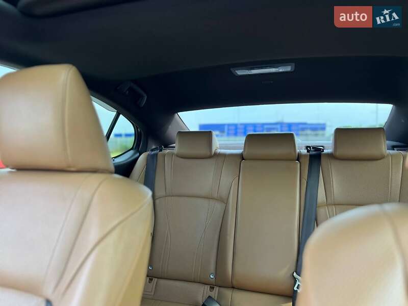 Седан Lexus ES 2018 в Миколаєві фото 17 Седан Lexus ES 2018 в Миколаєві