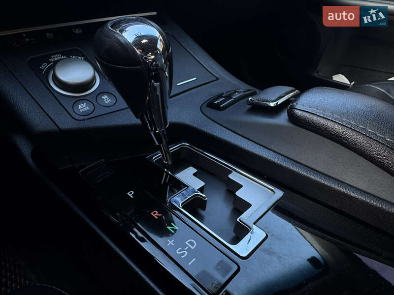 Седан Lexus ES 2014 в Бердичеве фото 24 Седан Lexus ES 2014 в Бердичеве