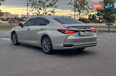Седан Lexus ES 2021 в Києві