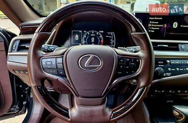 Седан Lexus ES 2019 в Дніпрі