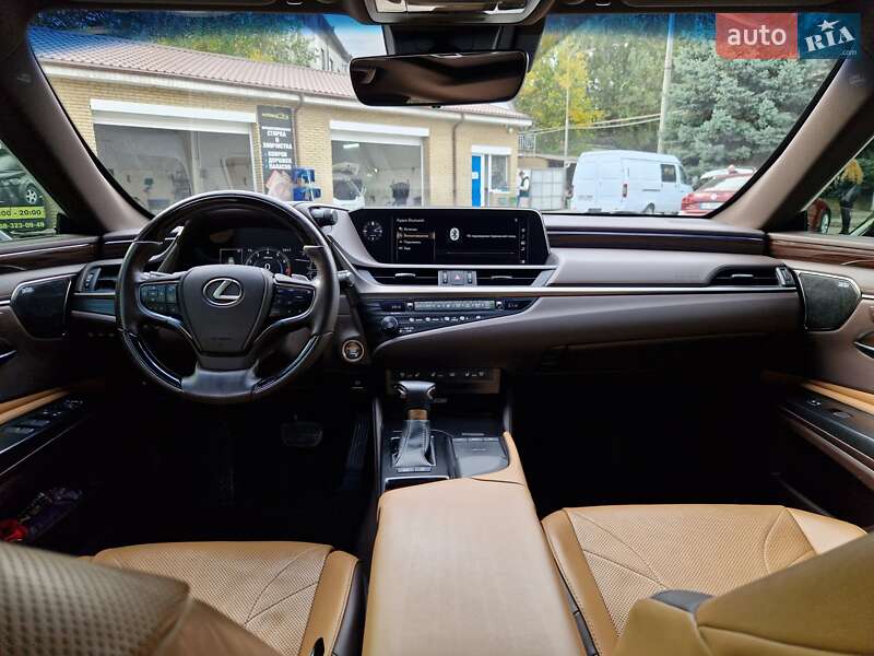 Седан Lexus ES 2019 в Днепре