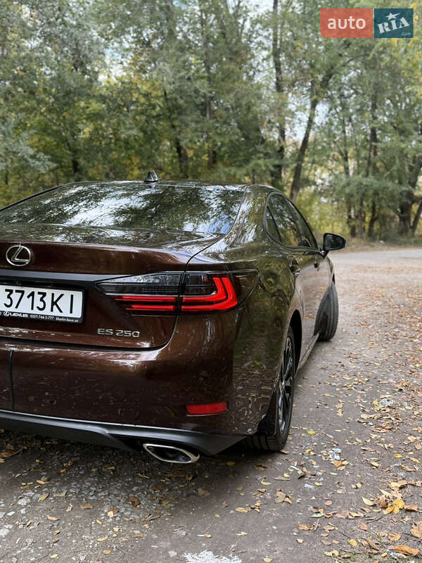 Седан Lexus ES 2017 в Днепре фото 2 Седан Lexus ES 2017 в Днепре
