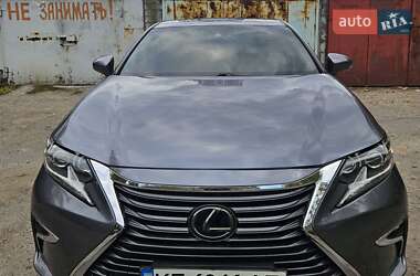 Седан Lexus ES 2016 в Днепре