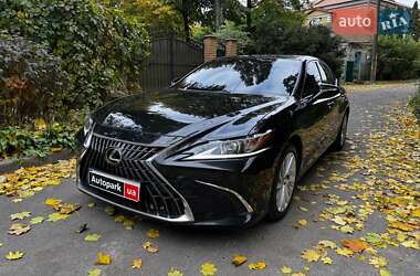 Седан Lexus ES 2021 в Киеве