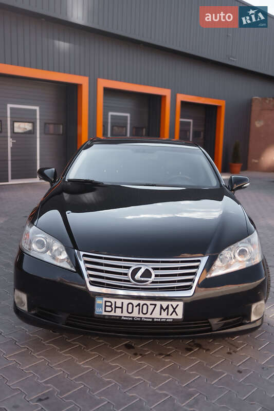 Седан Lexus ES 2010 в Одесі