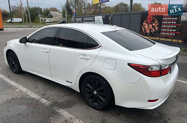 Седан Lexus ES 2012 в 