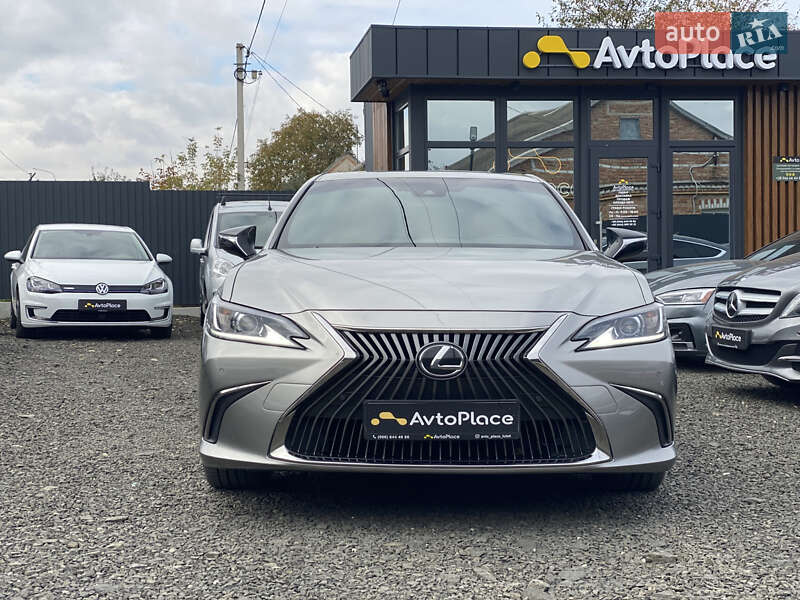 Седан Lexus ES 2021 в Луцке