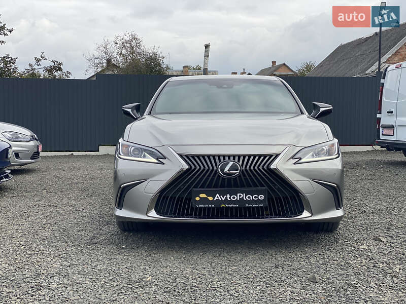 Седан Lexus ES 2021 в Луцке