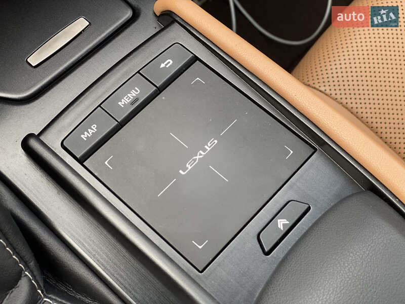 Седан Lexus ES 2021 в Луцке