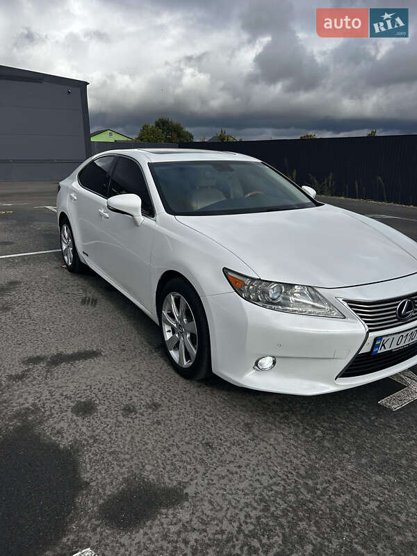 Седан Lexus ES 2012 в Софіївській Борщагівці