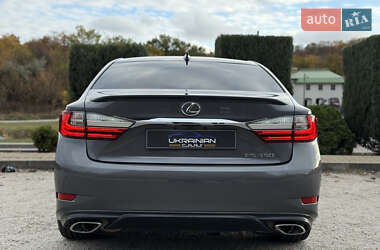 Седан Lexus ES 2016 в 