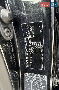 Седан Lexus ES 2021 в 