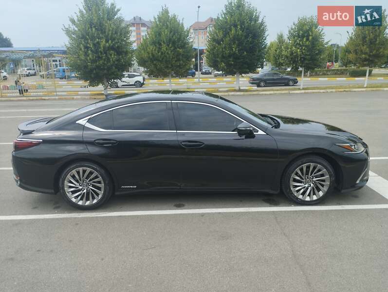 Седан Lexus ES 2018 в Києві