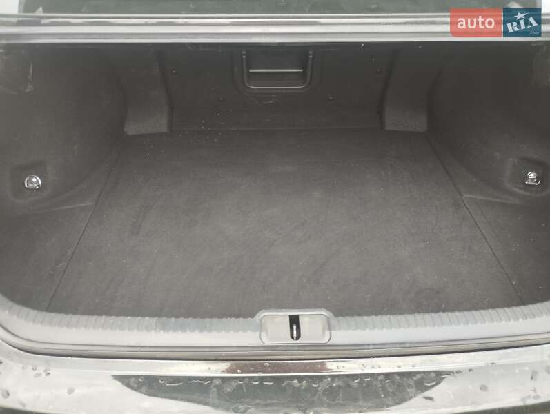 Седан Lexus ES 2018 в Києві