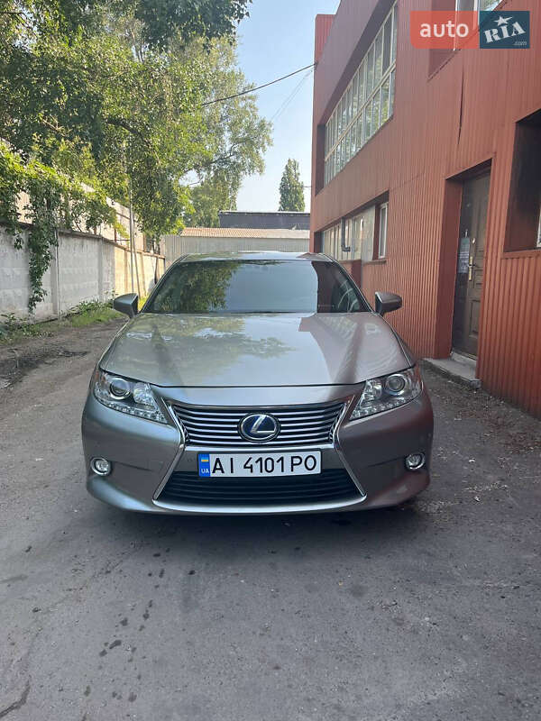 Седан Lexus ES 2015 в Сумах фото Седан Lexus ES 2015 в Сумах