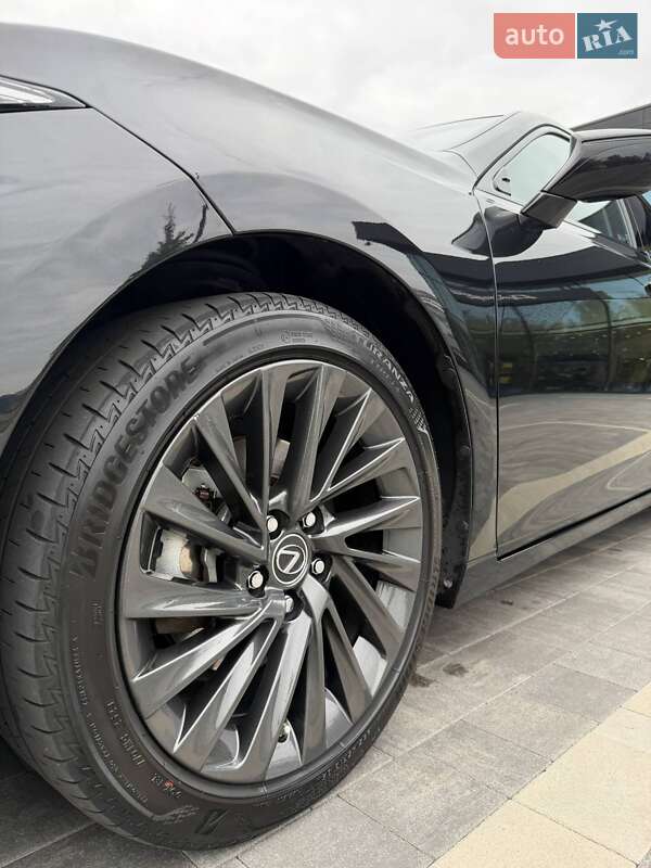 Седан Lexus ES 2023 в Днепре фото 9 Седан Lexus ES 2023 в Днепре