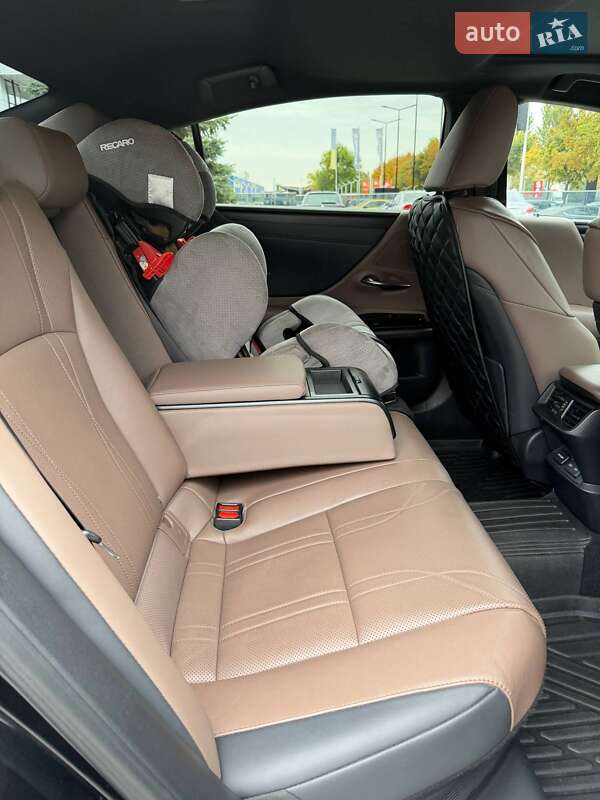 Седан Lexus ES 2023 в Днепре фото 12 Седан Lexus ES 2023 в Днепре