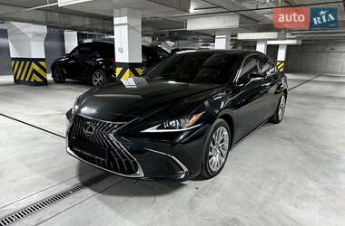 Седан Lexus ES 2022 в 