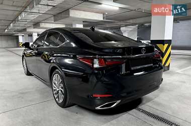Седан Lexus ES 2022 в 