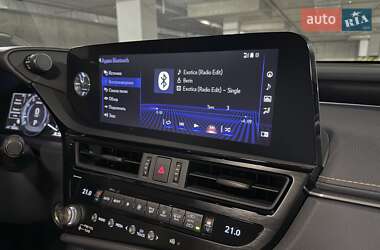 Седан Lexus ES 2022 в 