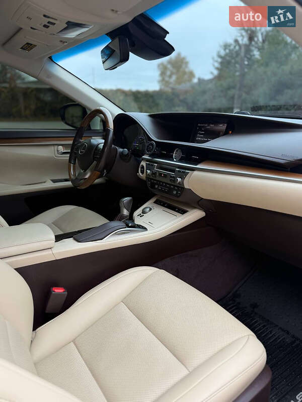 Седан Lexus ES 2017 в Виннице фото 7 Седан Lexus ES 2017 в Виннице