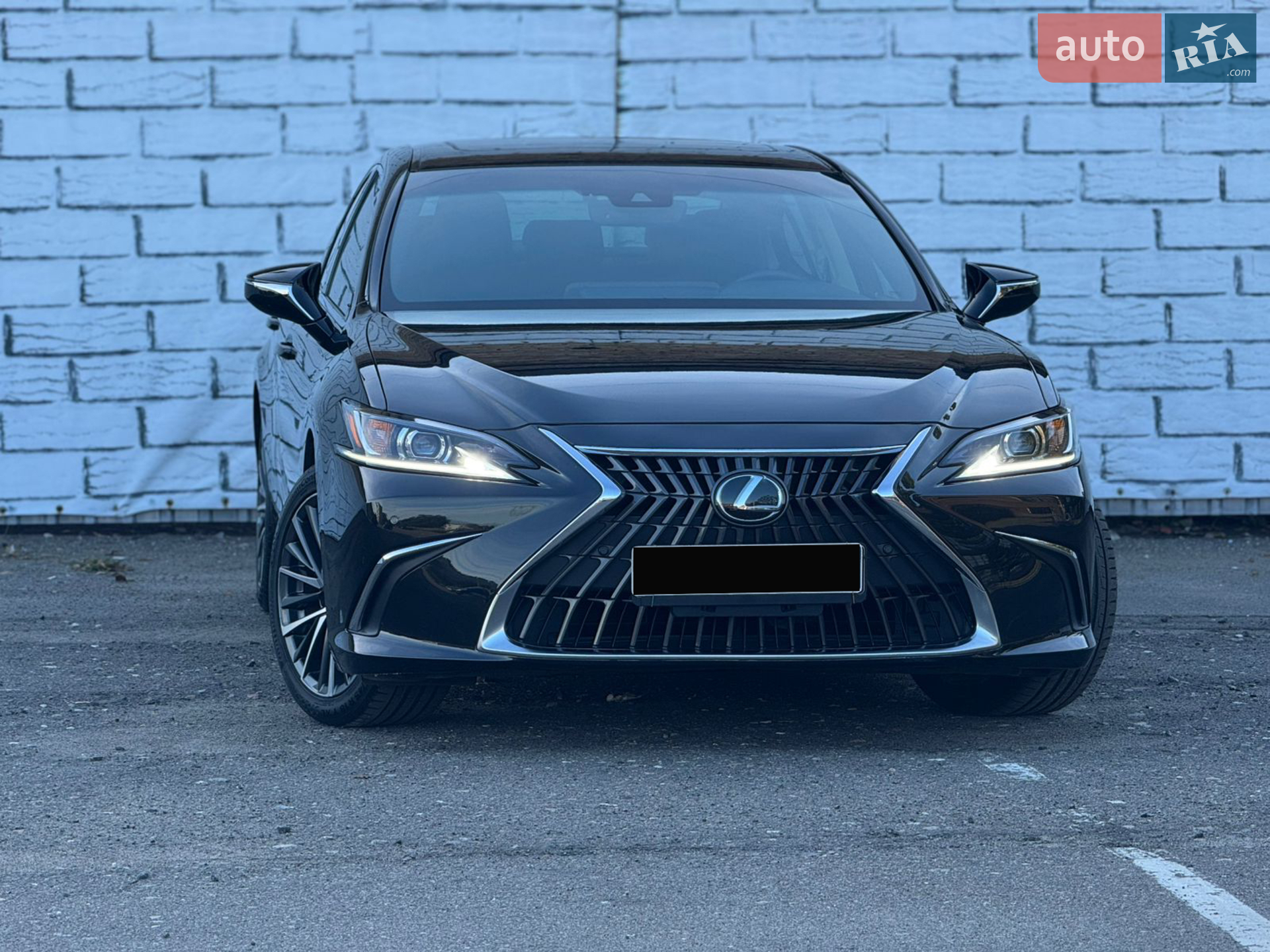 Lexus ES 2023