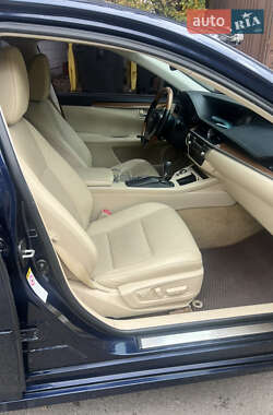 Седан Lexus ES 2014 в 