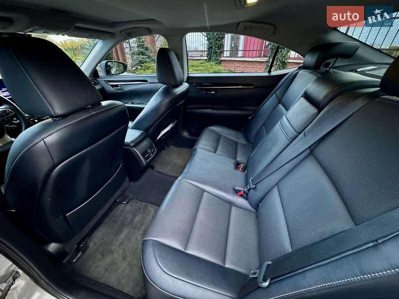 Седан Lexus ES 2017 в Кам'янському фото 13 Седан Lexus ES 2017 в Кам'янському