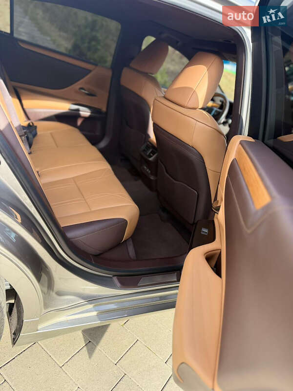 Седан Lexus ES 2021 в Житомире фото 5 Седан Lexus ES 2021 в Житомире