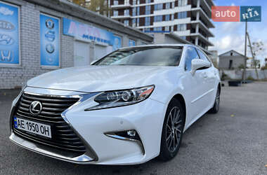 Седан Lexus ES 2016 в Днепре