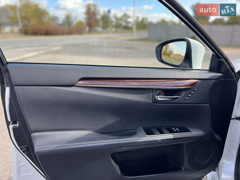 Седан Lexus ES 2016 в Днепре фото 14 Седан Lexus ES 2016 в Днепре