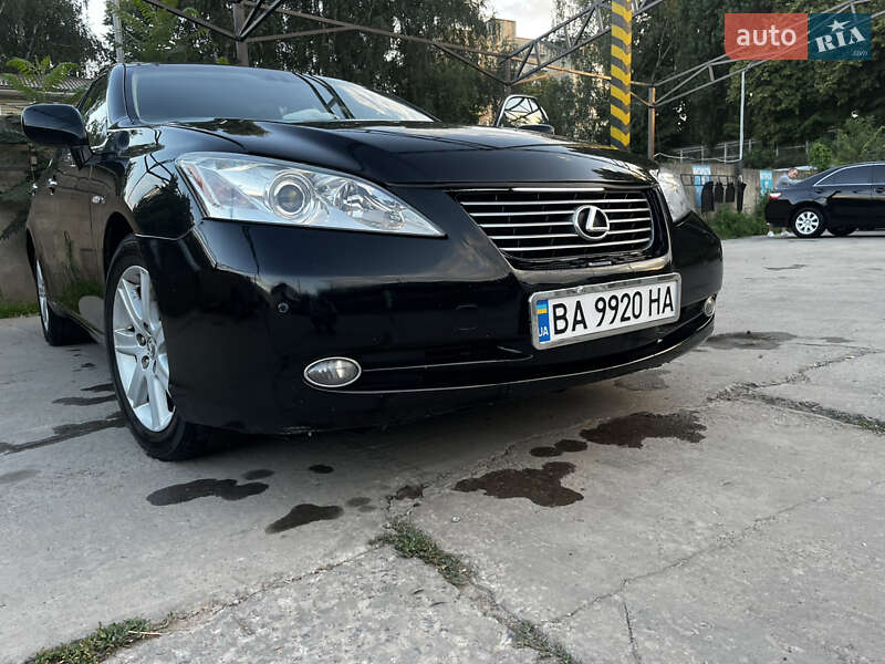 Lexus ES, фото з оголошення