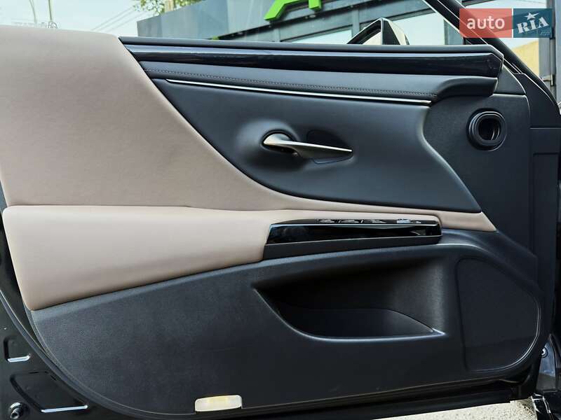 Седан Lexus ES 2023 в Киеве фото 26 Седан Lexus ES 2023 в Киеве