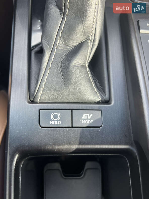 Седан Lexus ES 2019 в Днепре