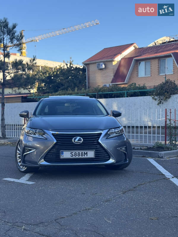 Седан Lexus ES 2014 в Одессе