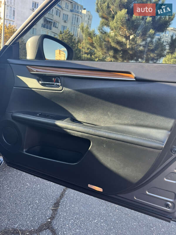 Седан Lexus ES 2014 в Одессе