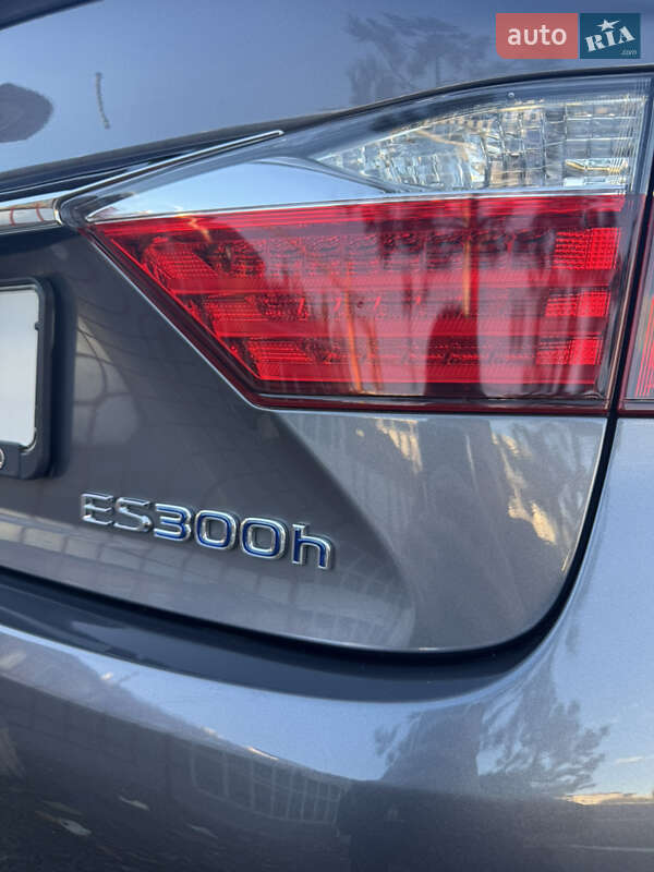 Седан Lexus ES 2014 в Одессе